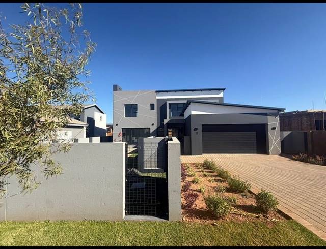 4 BEDROOM HOUSE FOR SALE IN FOUNTAINBROOK ESTATE